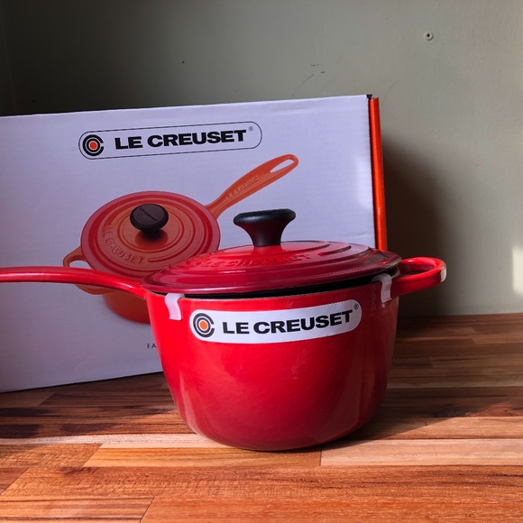 Le Creuset Other - Brand New Le Creuset 2.25 qt Signature Saucepan